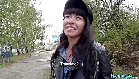 Mouthful Of Jizz For Slinky Dark Haired Lady