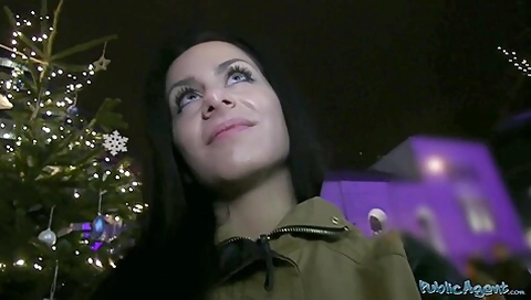 Nice Amateur Gets Cum On Her Tits