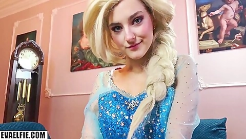 Elsa Frozen 2