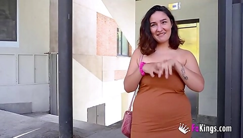 Chubby Gigi Lust Has Left Her Boyfriend Cause She Needs A Hot Sex Session!